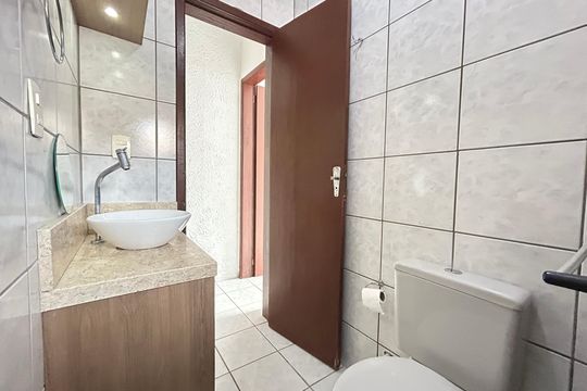 Banheiro  de casa para alugar com 3 quartos, 150m² em Campeche Central, Florianópolis