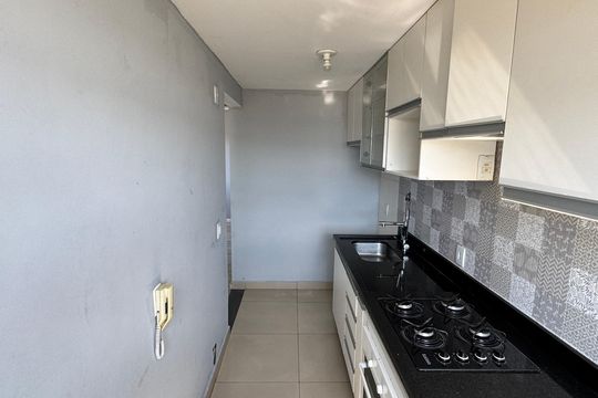 Cozinha de apartamento para alugar com 2 quartos, 46m² em Vila Santo Antonio do Portao, Cotia