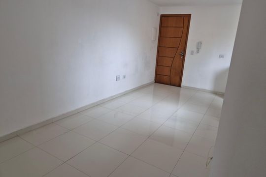 Sala de apartamento à venda com 2 quartos, 40m² em Jardim Utinga, Santo André