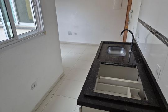 Cozinha de apartamento à venda com 2 quartos, 40m² em Jardim Utinga, Santo André