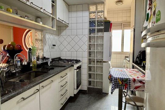 Cozinha de apartamento à venda com 3 quartos, 73m² em Retiro, Jundiaí