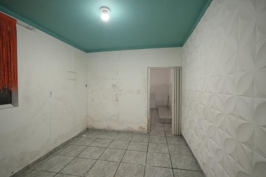 Casa para alugar com 2 quartos, 60m² em Vila Palmares, Santo André
