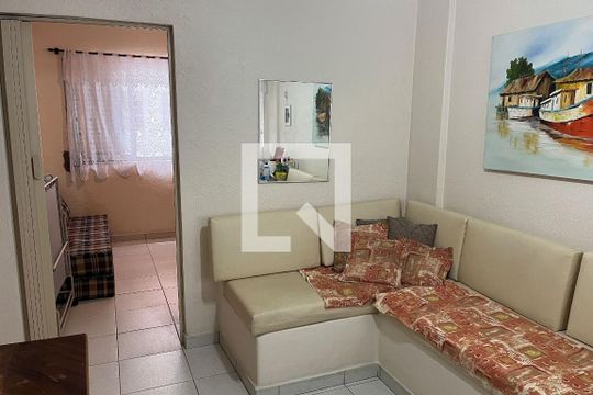 Sala de apartamento para alugar com 2 quartos, 56m² em Gonzaga, Santos