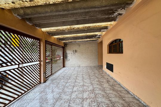 Garagem de casa à venda com 3 quartos, 180m² em Vila Rica, São Bernardo do Campo