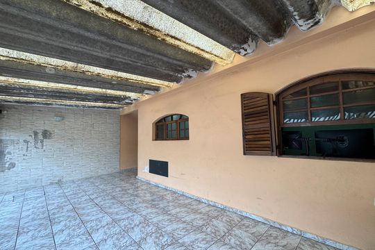 Garagem de casa à venda com 3 quartos, 180m² em Vila Rica, São Bernardo do Campo