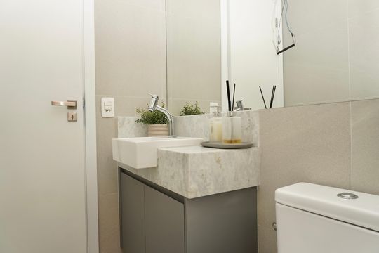 Banheiro da Suíte de kitnet/studio à venda com 1 quarto, 45m² em Cruzeiro, Belo Horizonte