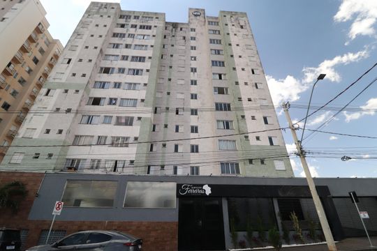 Fachada de apartamento para alugar com 2 quartos, 55m² em Aclimação, Uberlândia