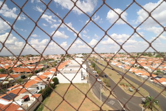 Quarto 1 de apartamento para alugar com 2 quartos, 55m² em Aclimação, Uberlândia