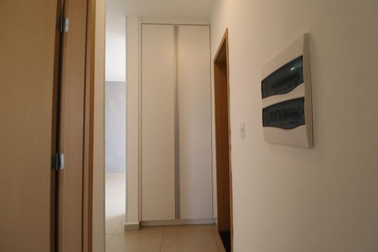 Corredor - Armário de apartamento para alugar com 2 quartos, 55m² em Aclimação, Uberlândia