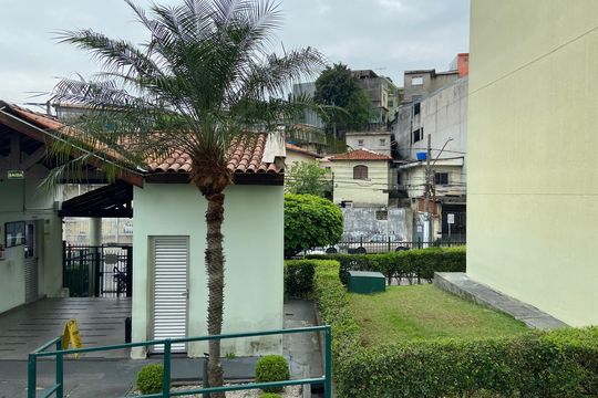 Área externa de apartamento para alugar com 2 quartos, 45m² em Ayrosa, Osasco