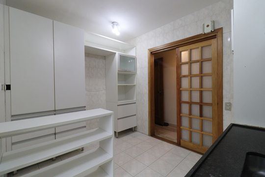 Cozinha de apartamento à venda com 3 quartos, 75m² em Jardim Umuarama, São Paulo