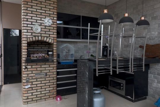 Área externa de casa de condomínio para alugar com 4 quartos, 335m² em Condomínio Residencial Gaudi, Anápolis
