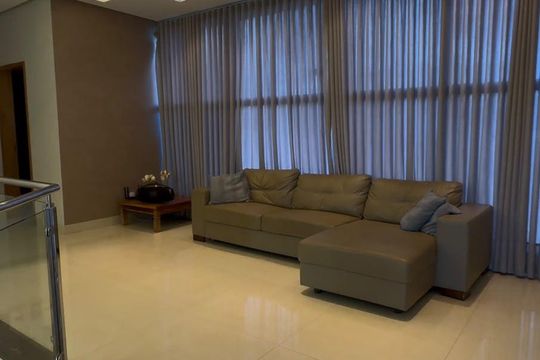 Sala 2 de casa de condomínio para alugar com 4 quartos, 335m² em Condomínio Residencial Gaudi, Anápolis