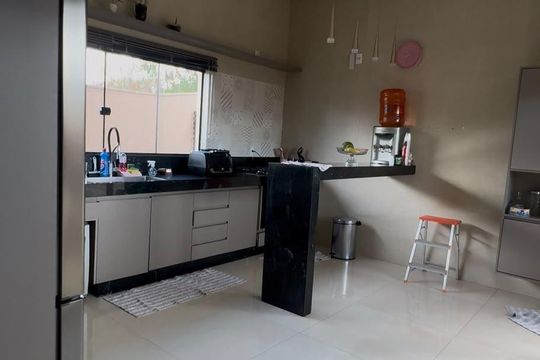 Cozinha de casa de condomínio para alugar com 4 quartos, 335m² em Condomínio Residencial Gaudi, Anápolis