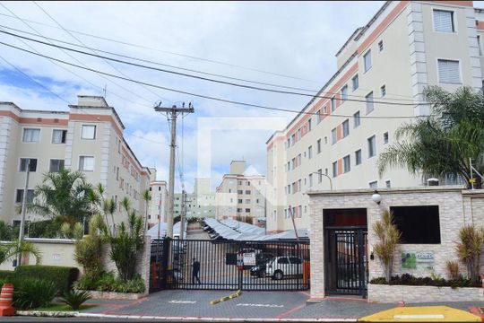 Fachada do Condomínio de apartamento para alugar com 2 quartos, 44m² em Loteamento Parque São Martinho, Campinas