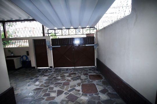 Garagem de casa para alugar com 2 quartos, 80m² em Vila da Penha, Rio de Janeiro