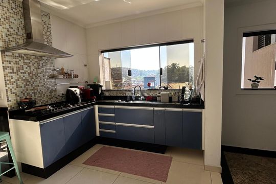 Cozinha de casa à venda com 3 quartos, 320m² em Jardim Guapira, São Paulo