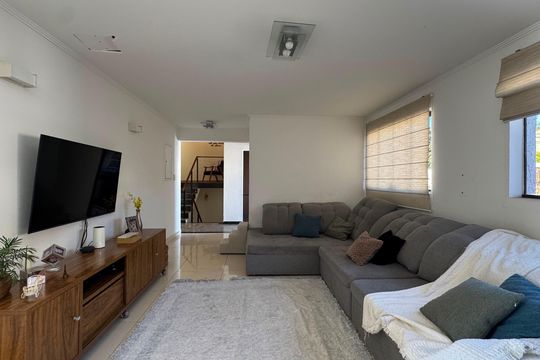 Casa à venda com 3 quartos, 320m² em Jardim Guapira, São Paulo