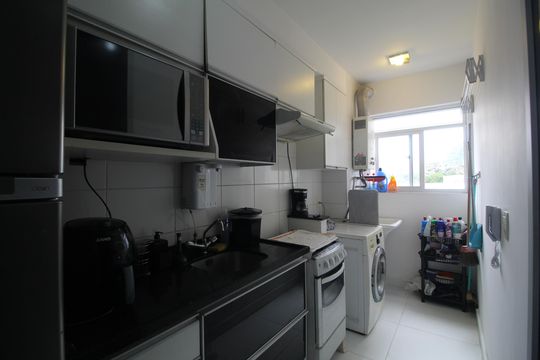 Cozinha de apartamento para alugar com 2 quartos, 60m² em Jacarepaguá, Rio de Janeiro