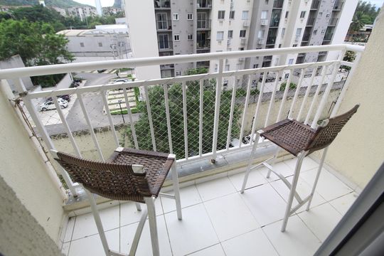 Sala - Varanda de apartamento para alugar com 2 quartos, 60m² em Jacarepaguá, Rio de Janeiro