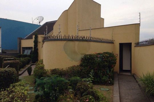 Casa à venda com 3 quartos, 302m² em Jardim Japao, São Paulo
