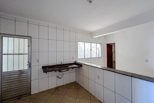 Cozinha de casa para alugar com 1 quarto, 40m² em Jardim Maringa, São Paulo