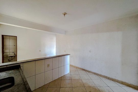 Cozinha de casa para alugar com 1 quarto, 40m² em Jardim Maringa, São Paulo