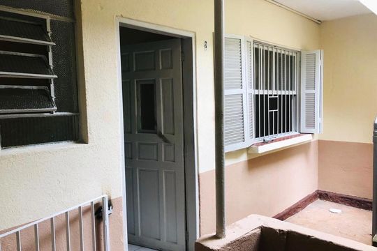 Casa de Condomínio à venda com 6 quartos, 288m² em Vila Amélia, São Paulo
