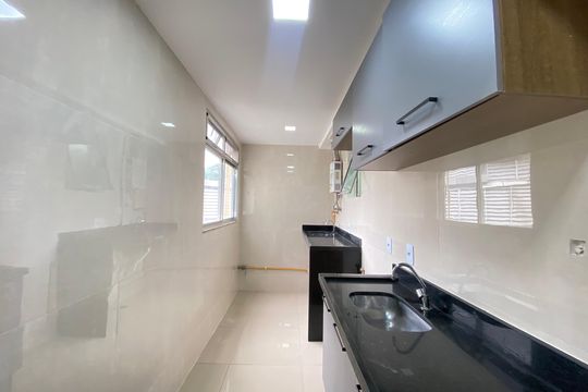 Apartamento à venda com 2 quartos, 43m² em Tomás Coelho, Rio de Janeiro