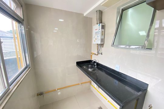 Apartamento à venda com 2 quartos, 43m² em Tomás Coelho, Rio de Janeiro