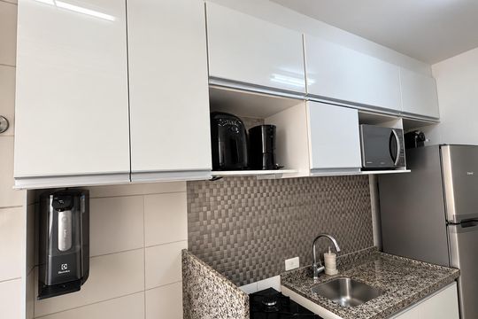 Cozinha de apartamento para alugar com 2 quartos, 45m² em Jaraguá, São Paulo