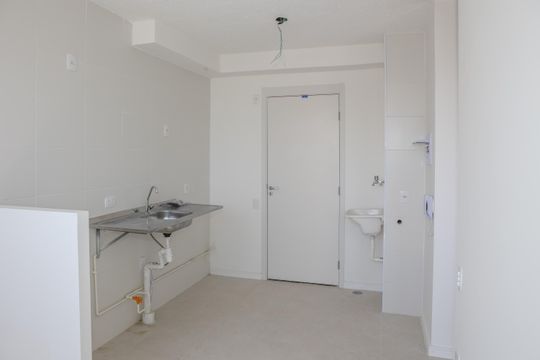 Sala/Cozinha de apartamento para alugar com 2 quartos, 35m² em Várzea da Barra Funda, São Paulo