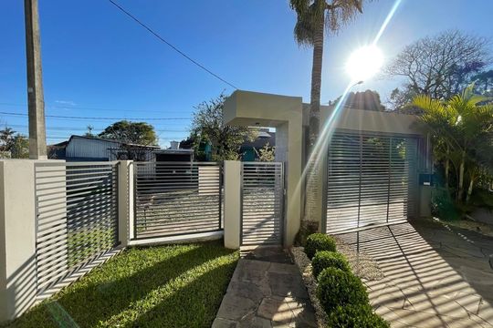 Área externa de casa à venda com 4 quartos, 202m² em Boa Vista, Novo Hamburgo