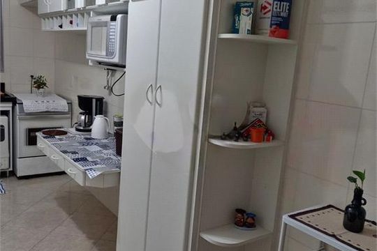 Casa à venda com 3 quartos, 142m² em Vila Basileia, São Paulo