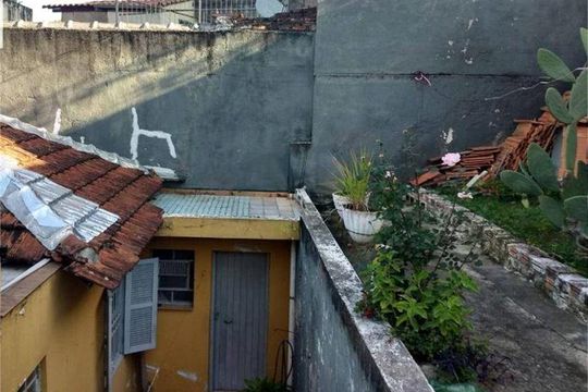 Casa à venda com 3 quartos, 157m² em Vila Romero, São Paulo