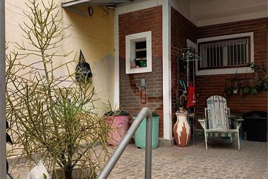 Casa à venda com 3 quartos, 219m² em Jardim São Paulo, São Paulo