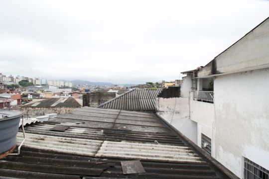 Vista de casa para alugar com 1 quarto, 32m² em Parque Sao Luis, São Paulo
