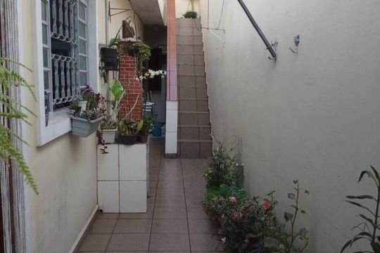 Área externa de casa à venda com 2 quartos, 109m² em Jardim Alvorada, Santo André
