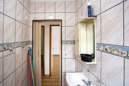 Banheiro de casa à venda com 2 quartos, 192m² em Taboão, Diadema