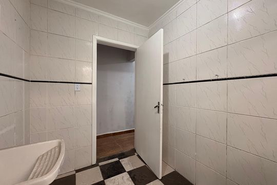 Banheiro/ lavanderia de casa para alugar com 2 quartos, 80m² em Jardim das Maravilhas, Santo André