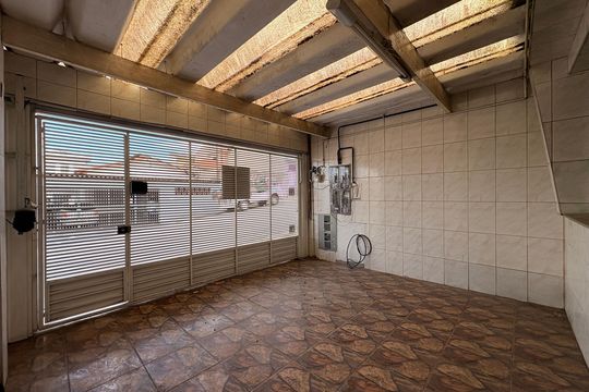 Garagem de casa para alugar com 2 quartos, 80m² em Jardim das Maravilhas, Santo André