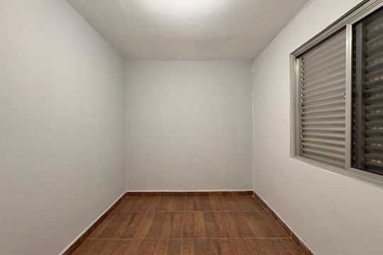 Quarto 2 de casa para alugar com 2 quartos, 80m² em Jardim das Maravilhas, Santo André