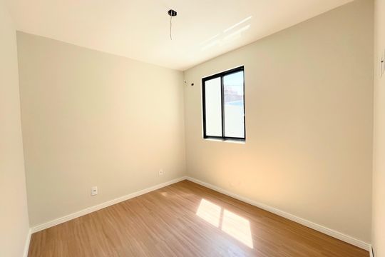 Quarto de casa à venda com 3 quartos, 102m² em Itapoã, Belo Horizonte