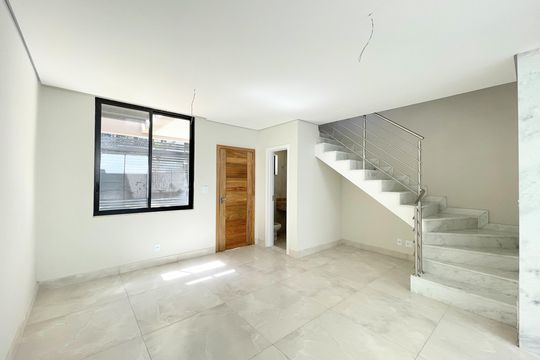 Casa à venda com 3 quartos, 102m² em Itapoã, Belo Horizonte