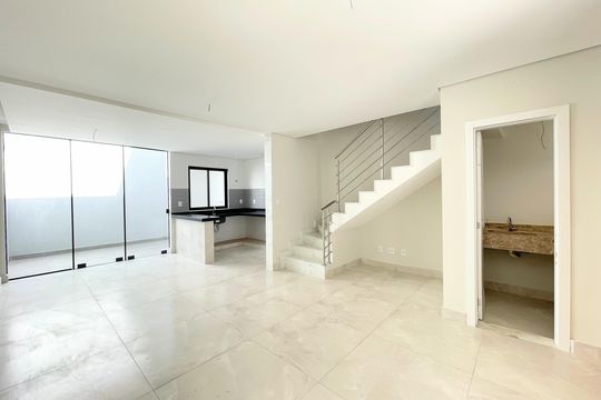Casa à venda com 3 quartos, 102m² em Itapoã, Belo Horizonte