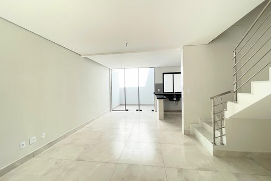 Sala de casa à venda com 3 quartos, 102m² em Itapoã, Belo Horizonte