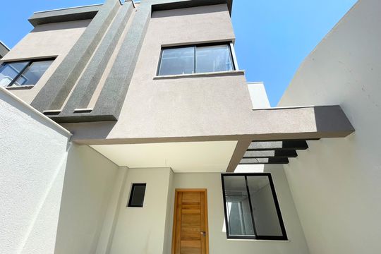 Área externa de casa à venda com 3 quartos, 102m² em Itapoã, Belo Horizonte
