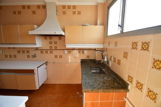 Cozinha de apartamento para alugar com 2 quartos, 90m² em Jardim Bela Vista, Campinas