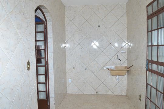 Área de Serviço de casa para alugar com 3 quartos, 178m² em Belmonte, Belo Horizonte