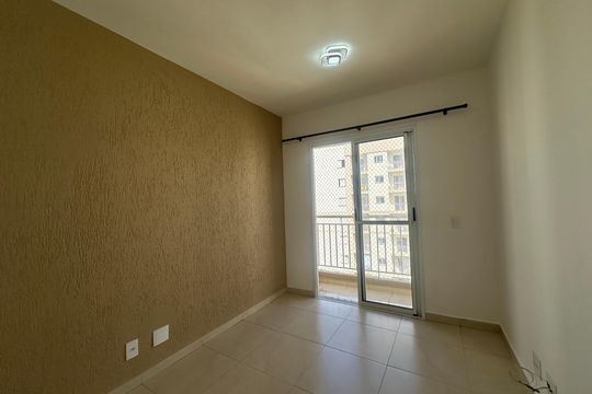 Apartamento para alugar com 2 quartos, 58m² em Jardim Tupanci, Barueri